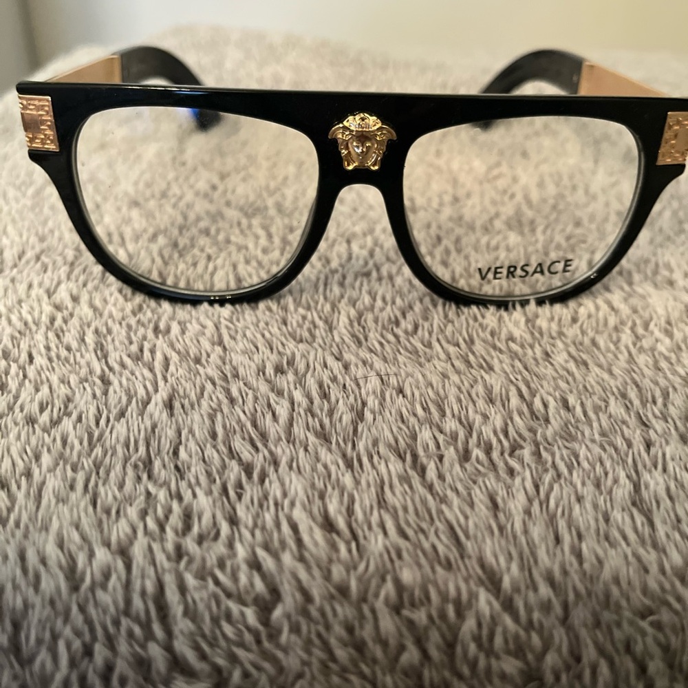 Luxury eyewear